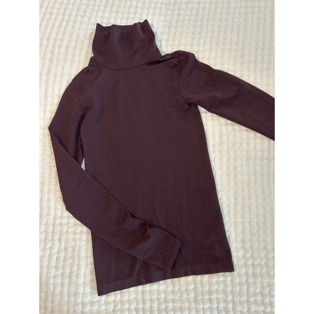 Athleta Flurry Peak Turtleneck, Antique Burgundy/ Black SIZE XS - Picture 2 of 9